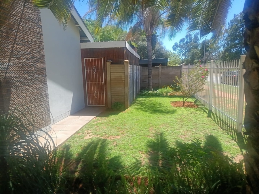 3 Bedroom Property for Sale in Verwoerdpark Northern Cape